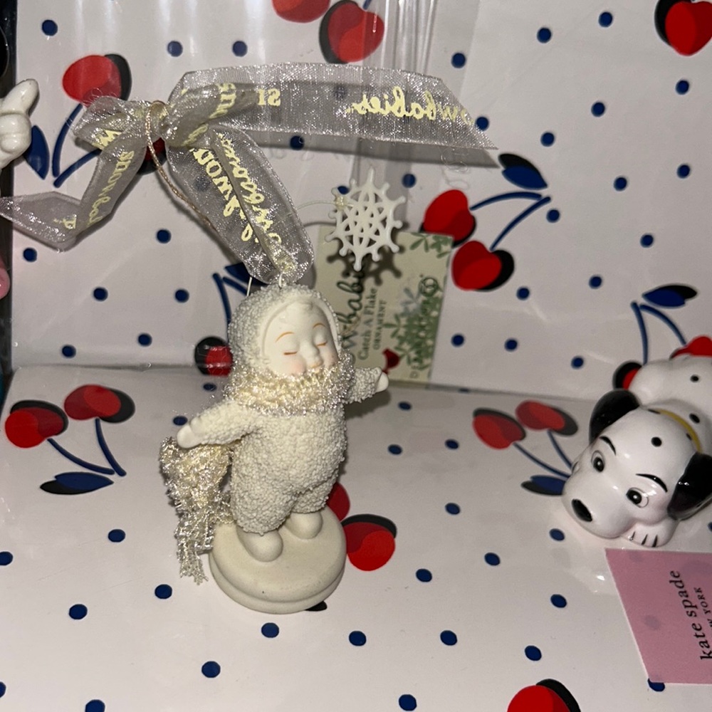 Department 56 Snowbabies Catch a Falling Snowflake Snowbaby Wearing Scarf NWT